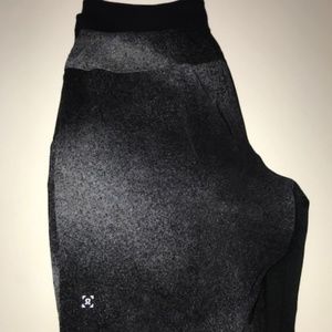 NWT Lululemon Men THE Shorts Black/Silver M 9"